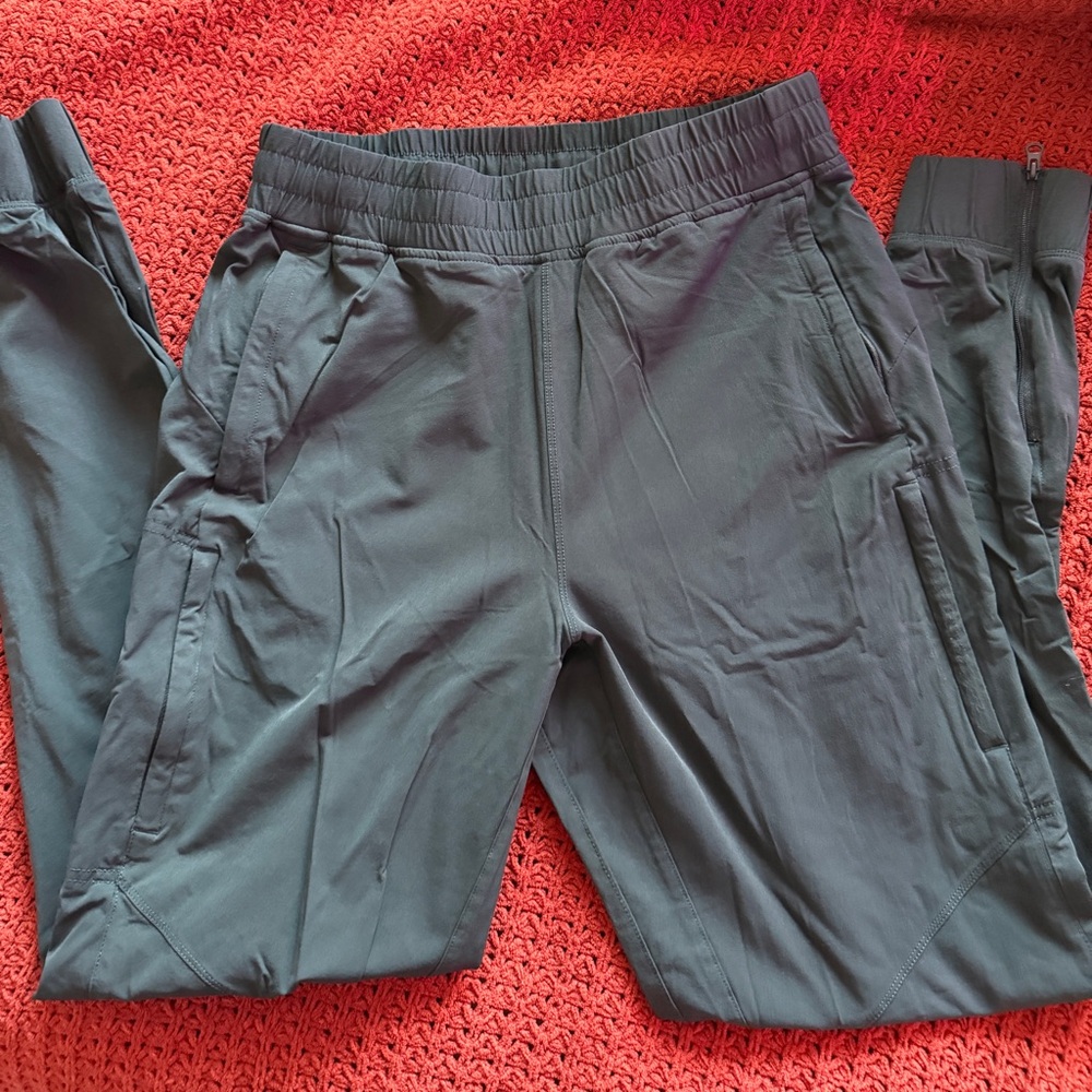 🌲 Alder apparel be free joggers- forest  hiking pants